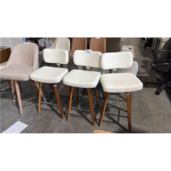 3 WHITE BAR STOOLS