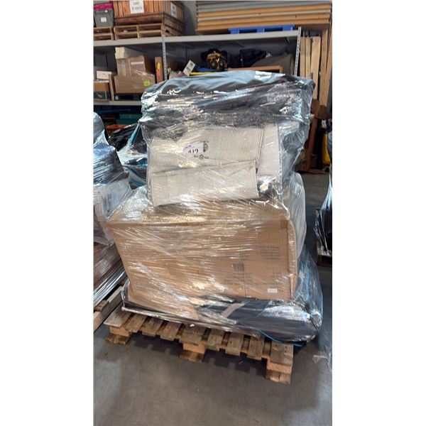 PALLET OF AQUATIC VESSELS AND ACCESSORIES