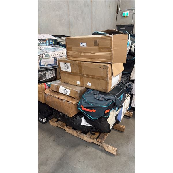 PALLET OF AQUATIC VESSELS AND ACCESSORIES