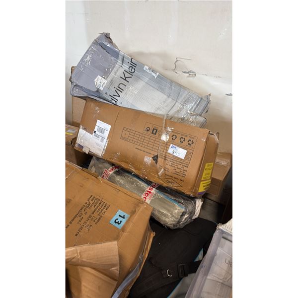 PALLET OF AQUATIC VESSELS AND ACCESSORIES
