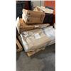 Image 2 : 4 PALLETS OF AQUATIC VESSELS AND ACCESSORIES
