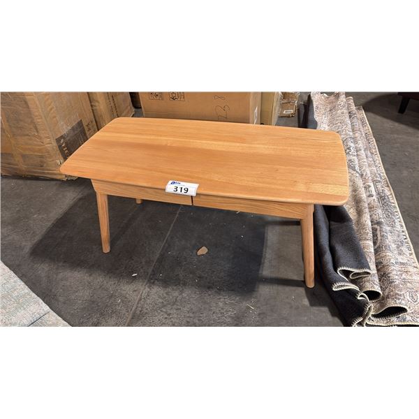 SMALL OAK COFFEE TABLE
