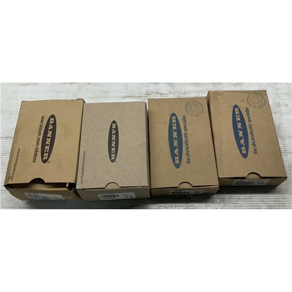 Lot of (4) Banner Sensors