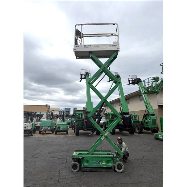 (899608) 2016 JLG 1930ES Electric Scissor Lift (Runs & Lifts See Video)
