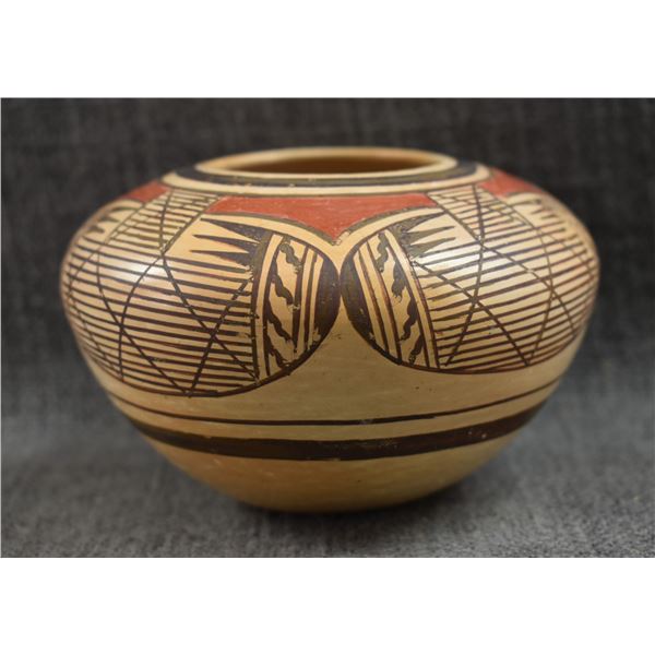 HOPI POTTERY BOWL ( ELVA NAMPEYO)