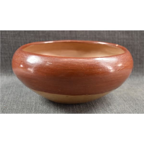 SAN JUAN POTTERY BOWL (TOMASITA MONTOYA)