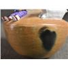 Image 11 : NAVAJO POTTERY VASE (SARESSA YAZZIE )