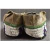 Image 5 : SIOUX BEADED  MOCCASINS
