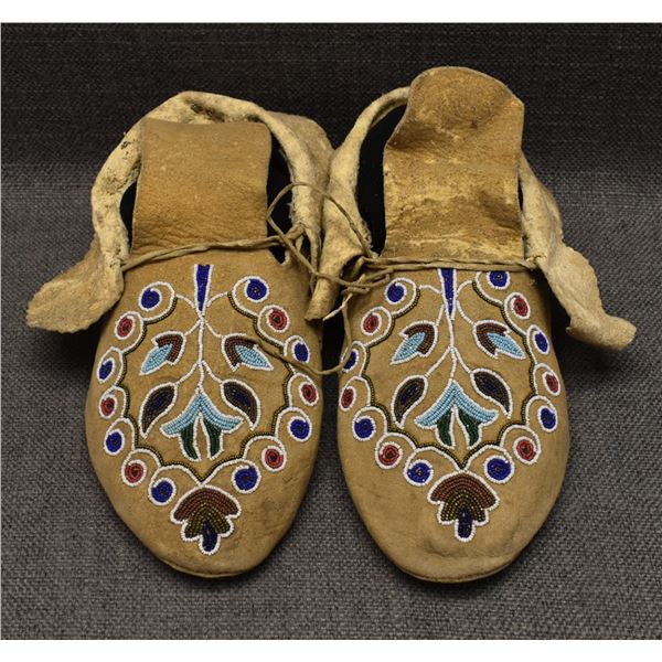 SIOUX MOCCASINS