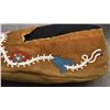 Image 11 : CREE BEADED MOCCASINS