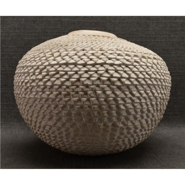 ACOMA POTTERY JAR (JESSIE GARCIA)