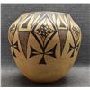 Image 1 : ACOMA POTTERY VASE (CINDY DEWAHE)