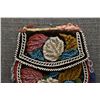 Image 8 : IROQUOIS BEADED POUCH