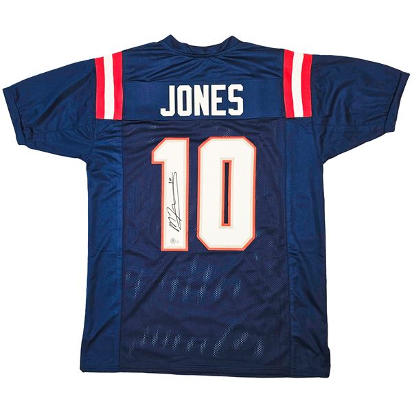 MAC JONES SIGNED PATRIOTS JERSEY - BECKETT COA
