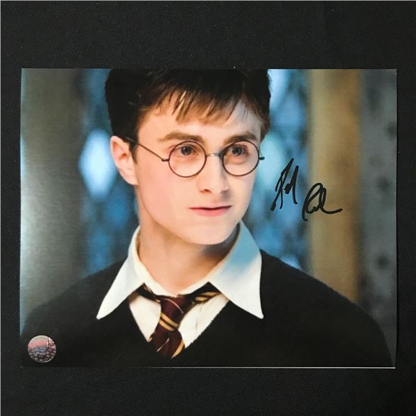 DANIEL RADCLIFFE SIGNED Harry Potter 8X10 - KB COA