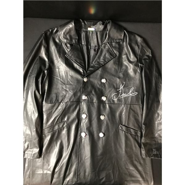 LAWRENCE FISHBURNE SIGNED THE MATRIX LEATHER JACKET (CELEBRITY AUTHENTICS COA)