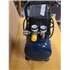 Image 4 : Mastercraft air compresser- works
