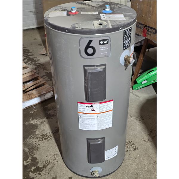 Used Electric 48 gallon 120v water heater-no damage