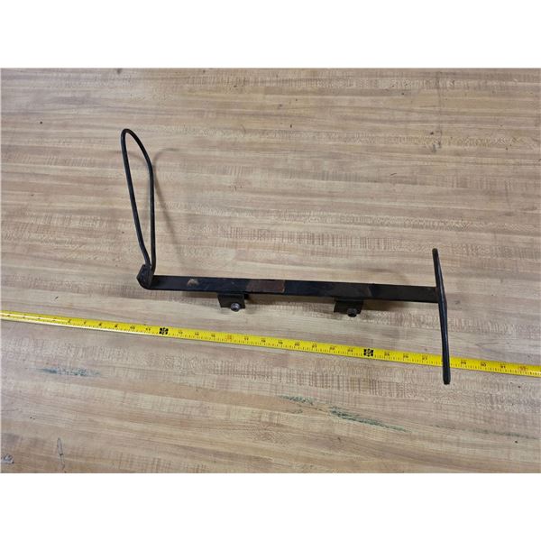 Metal gun rack for an ATV