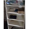 Image 4 : 2 Bookshelves and contents