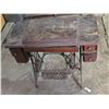 Image 1 : Singer sewing machine and treadle
