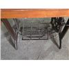 Image 2 : Singer sewing machine and treadle