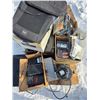 Image 3 : Pallet of misc items