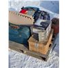 Image 4 : Pallet of misc items