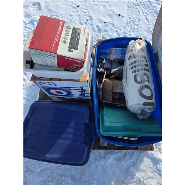 Pallet of misc items