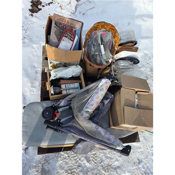 Pallet of misc items