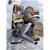 Image 1 : Pallet of misc items