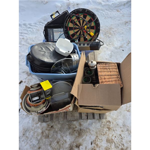 Pallet of misc items