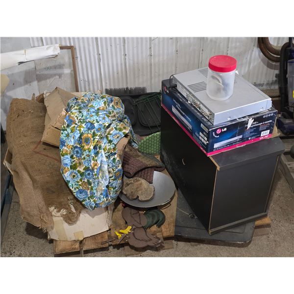 Pallet of misc items