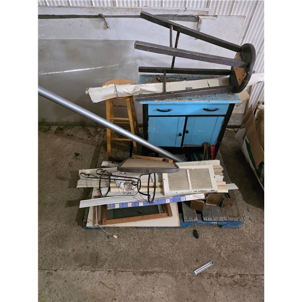 Pallet of misc items