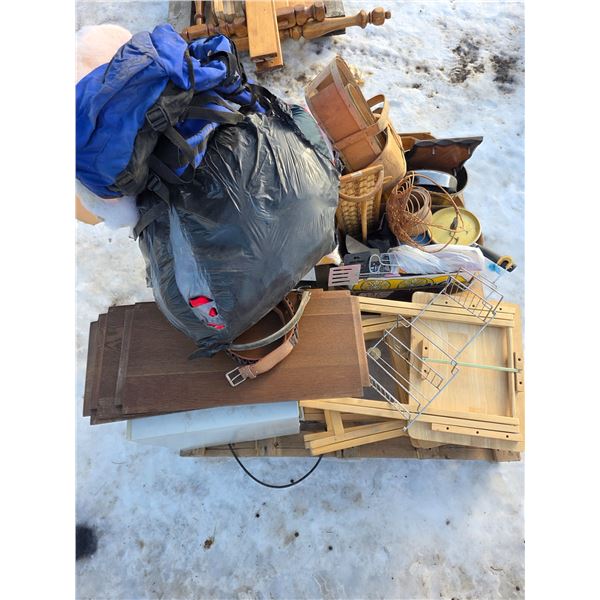 Pallet of misc items