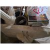 Image 3 : Pallet of misc items