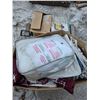 Image 1 : Pallet of misc items