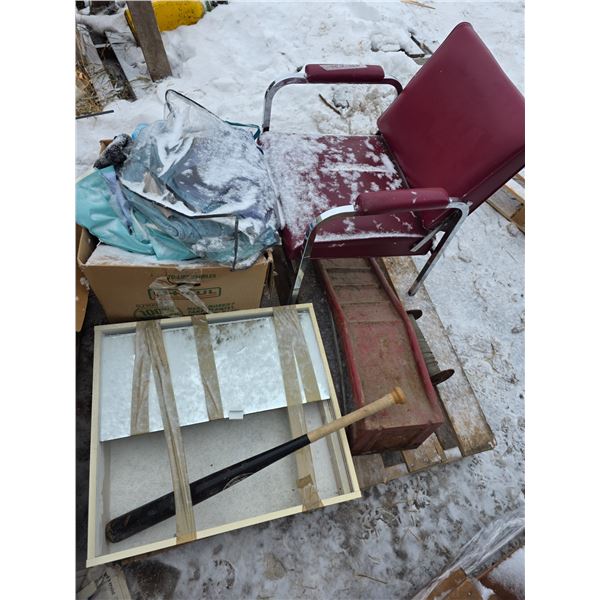 Pallet of misc items