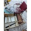 Image 1 : Pallet of misc items