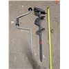 Image 2 : Black Hand Crank Auger