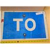 Image 3 : Arrow and TO highway signs