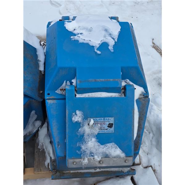 Live stock waterer- 35" by 19" by 22"H