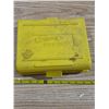 Image 3 : Staple gun with staples and case