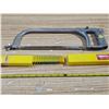 Image 2 : Hacksaw with extra blades