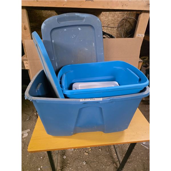 Lot of totes/bins- some lids don’t fit