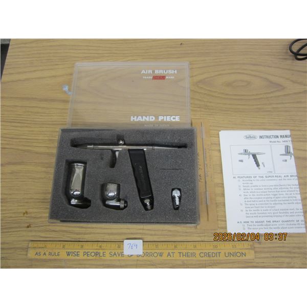 Hi End Holbein Model 1450- YT-O2 Professional Air Brush Gun Rare Item