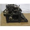 Image 4 : Antique underwood Typewriter