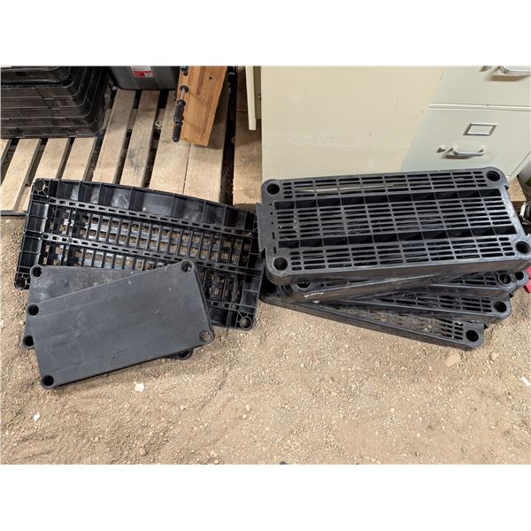 Lot of Plastic Storage Shelfs (No Poles)