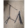 Image 1 : (2) Tri Pod stands