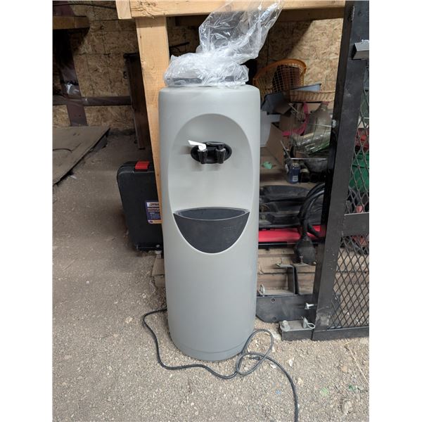 Water Cooler (not tested)